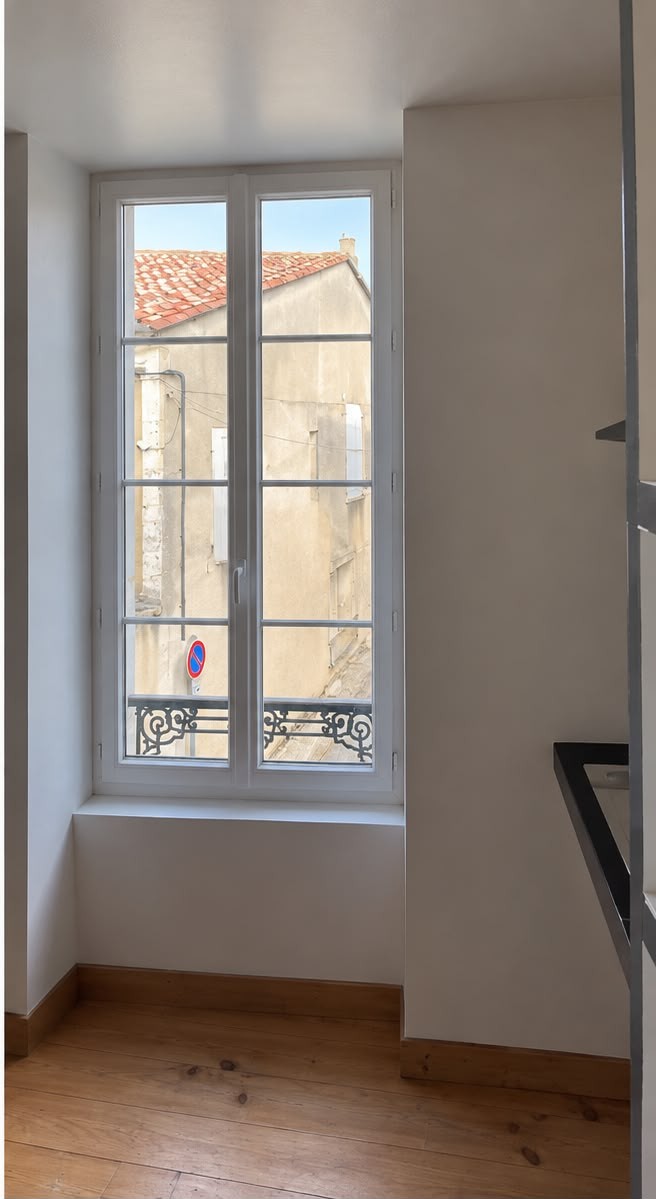 Fenêtre à petits carreaux : après nettoyage